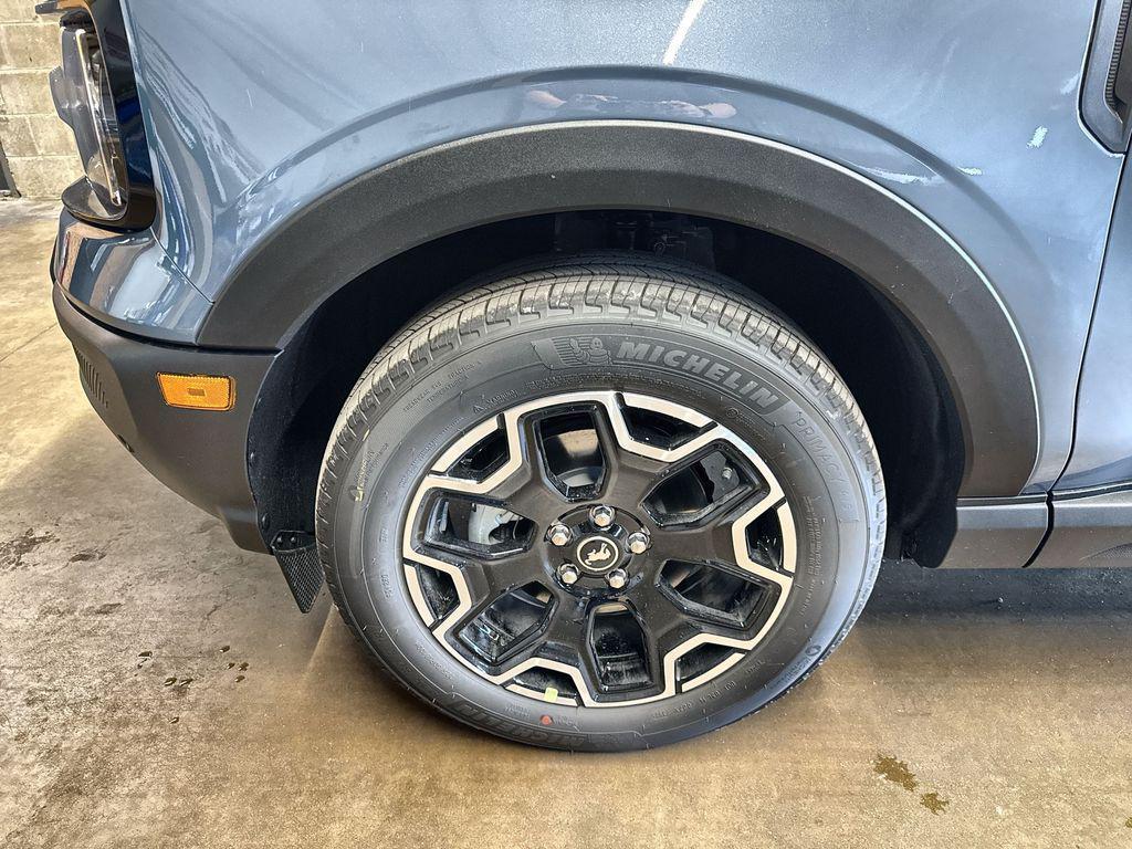 new 2025 Ford Bronco Sport car, priced at $36,870