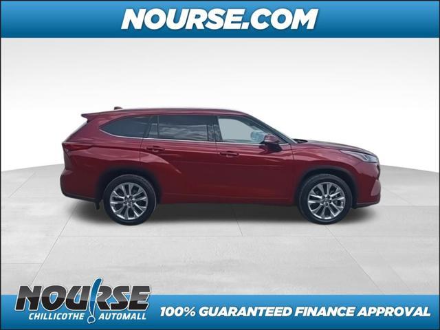 used 2020 Toyota Highlander car, priced at $26,875
