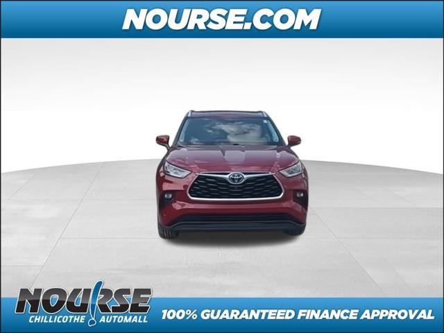 used 2020 Toyota Highlander car, priced at $26,875