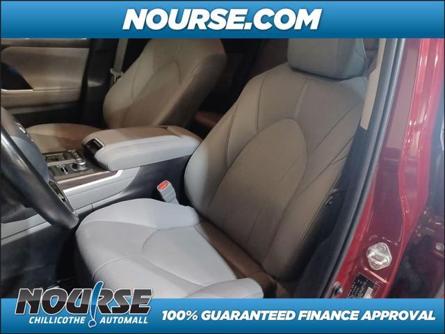 used 2020 Toyota Highlander car, priced at $26,875