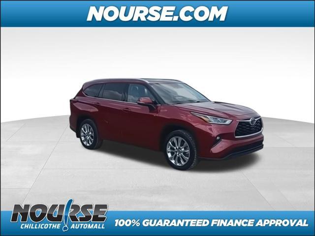 used 2020 Toyota Highlander car, priced at $26,875