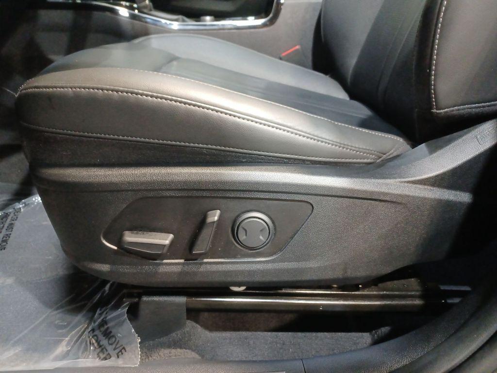 used 2024 Kia Sorento car, priced at $39,962