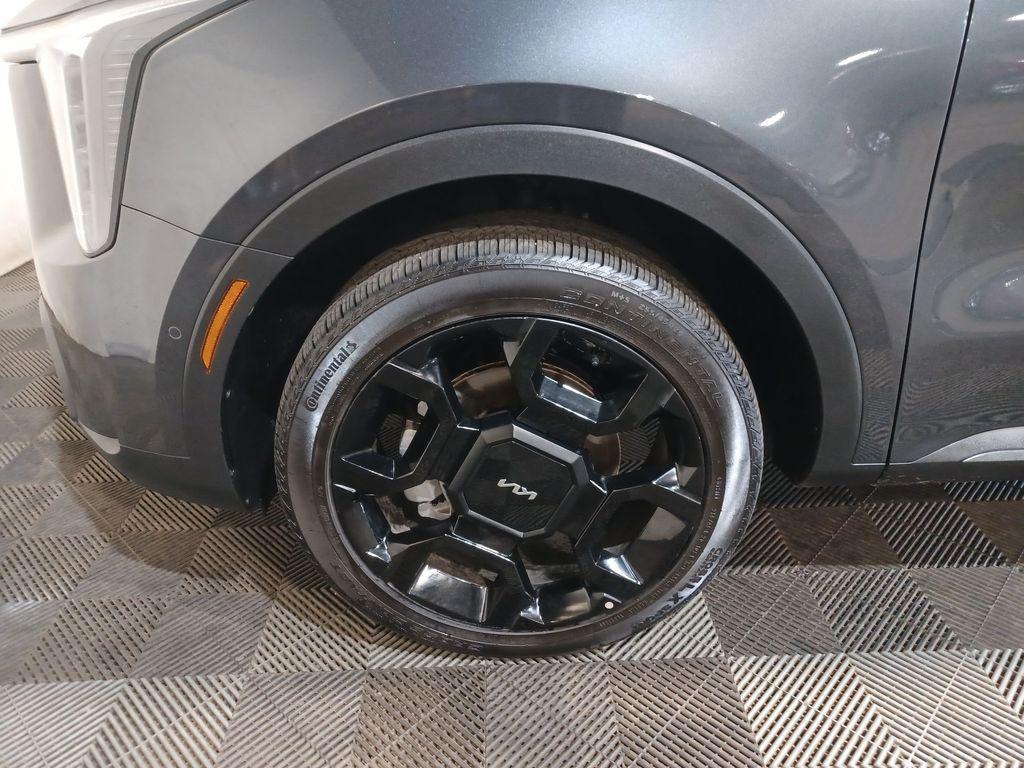 used 2024 Kia Sorento car, priced at $39,962