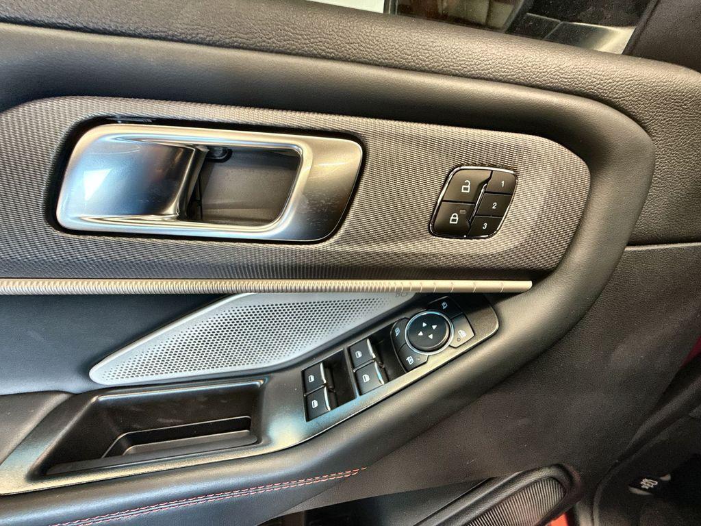 new 2025 Ford Explorer car