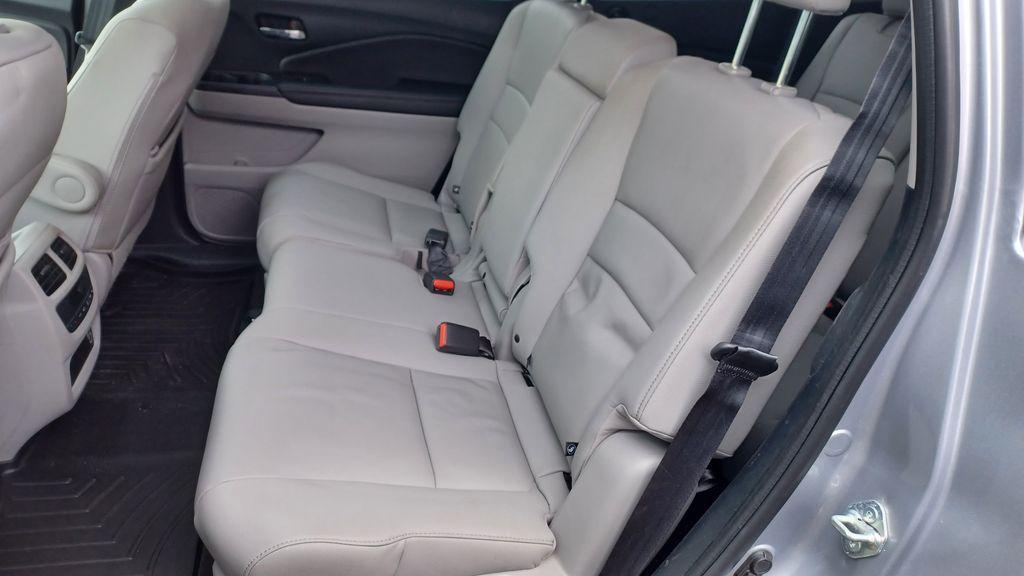 used 2022 Honda Pilot car, priced at $32,583