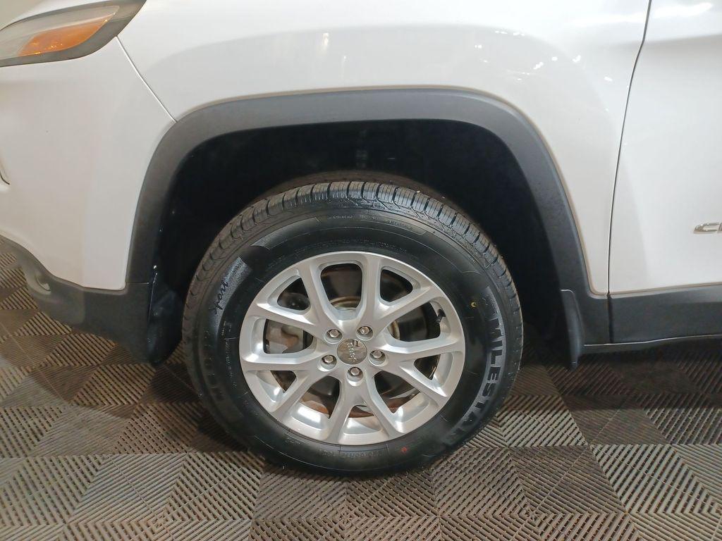 used 2017 Jeep Cherokee car, priced at $12,769