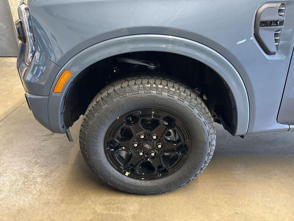 new 2025 Ford Ranger car, priced at $40,375