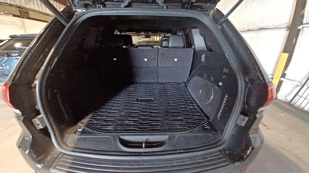 used 2021 Jeep Grand Cherokee car