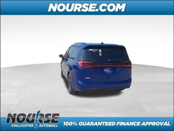 used 2021 Chrysler Pacifica car, priced at $18,655