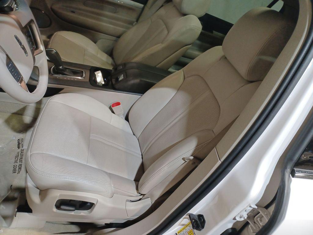 used 2012 Lincoln MKT car, priced at $9,995