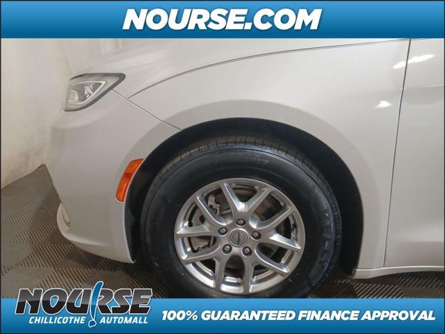 used 2021 Chrysler Pacifica car, priced at $27,031
