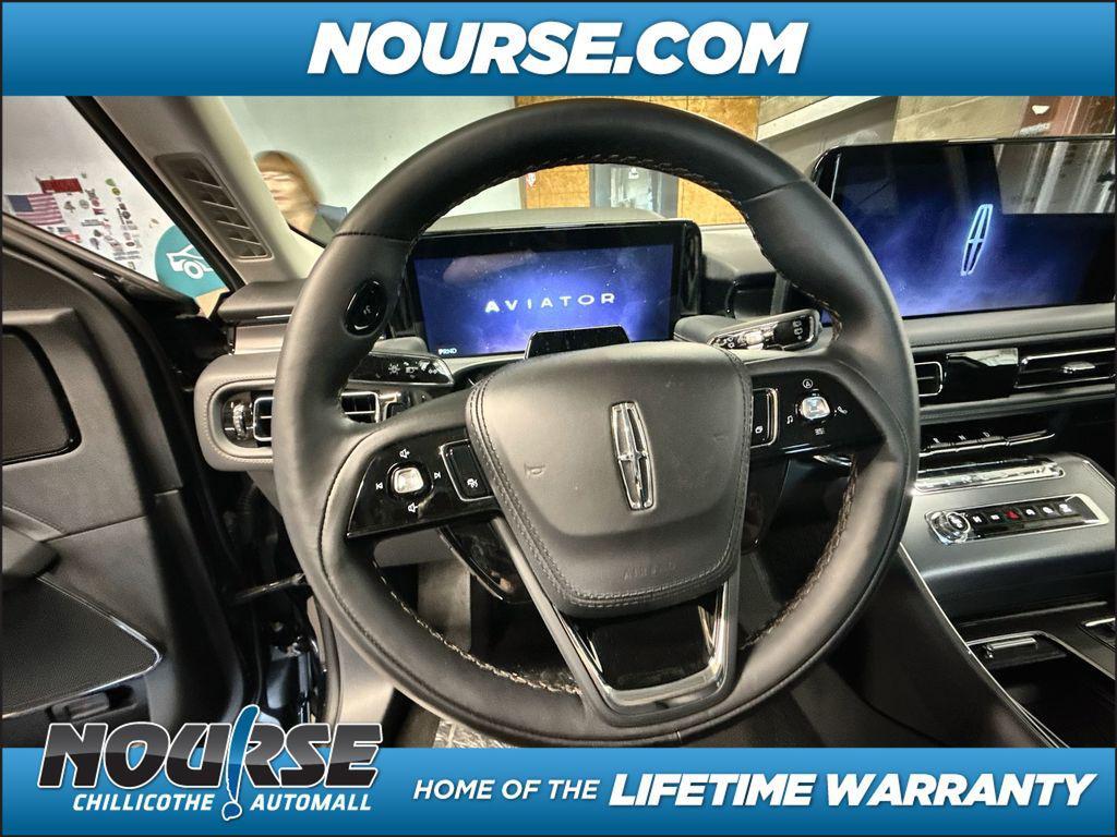 new 2025 Lincoln Aviator car