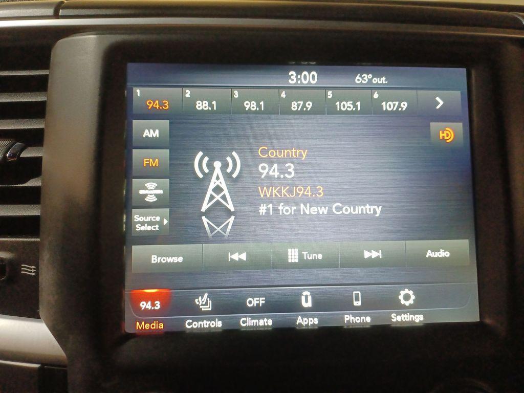 used 2021 Ram 1500 Classic car, priced at $25,202