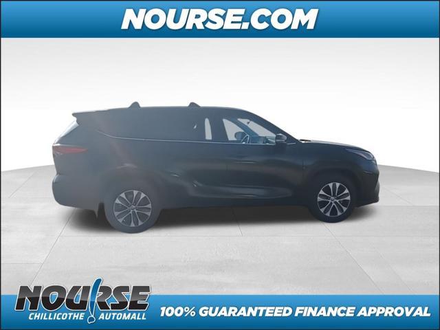 used 2021 Toyota Highlander car, priced at $32,905
