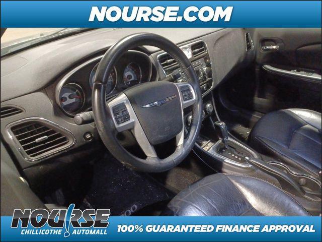 used 2013 Chrysler 200 car