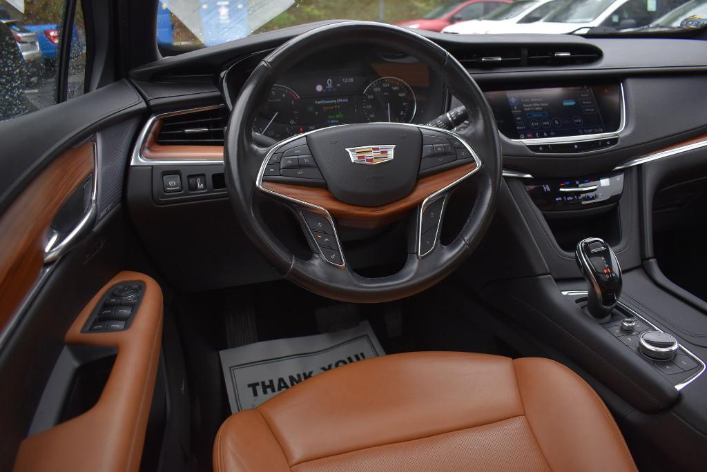 used 2020 Cadillac XT5 car, priced at $33,299