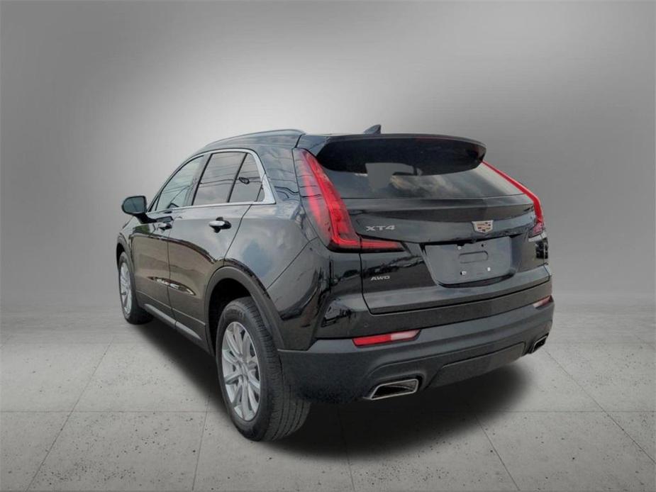 used 2022 Cadillac XT4 car, priced at $31,000