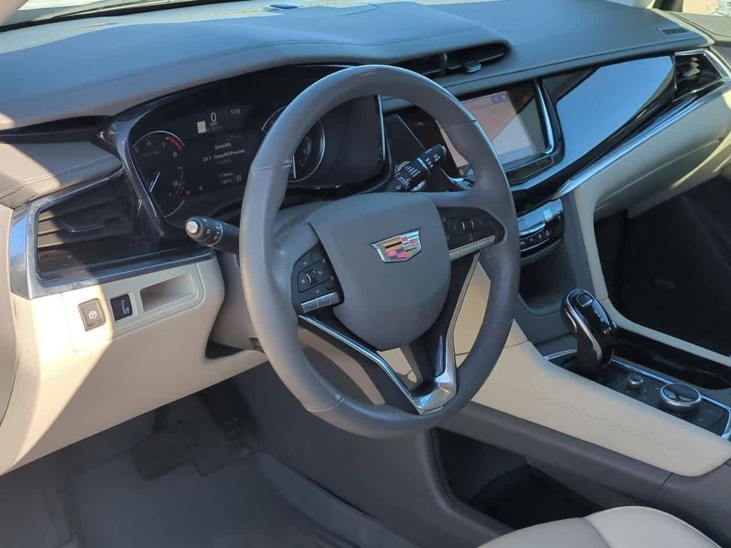 used 2024 Cadillac XT6 car, priced at $41,938