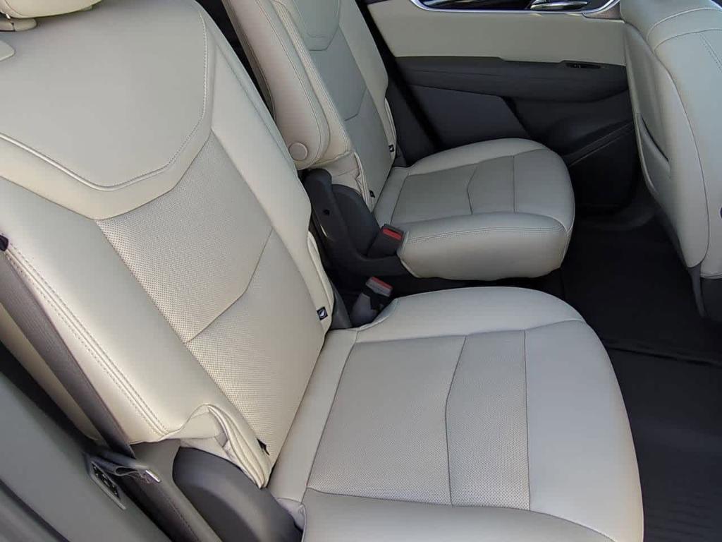 used 2024 Cadillac XT6 car, priced at $41,938