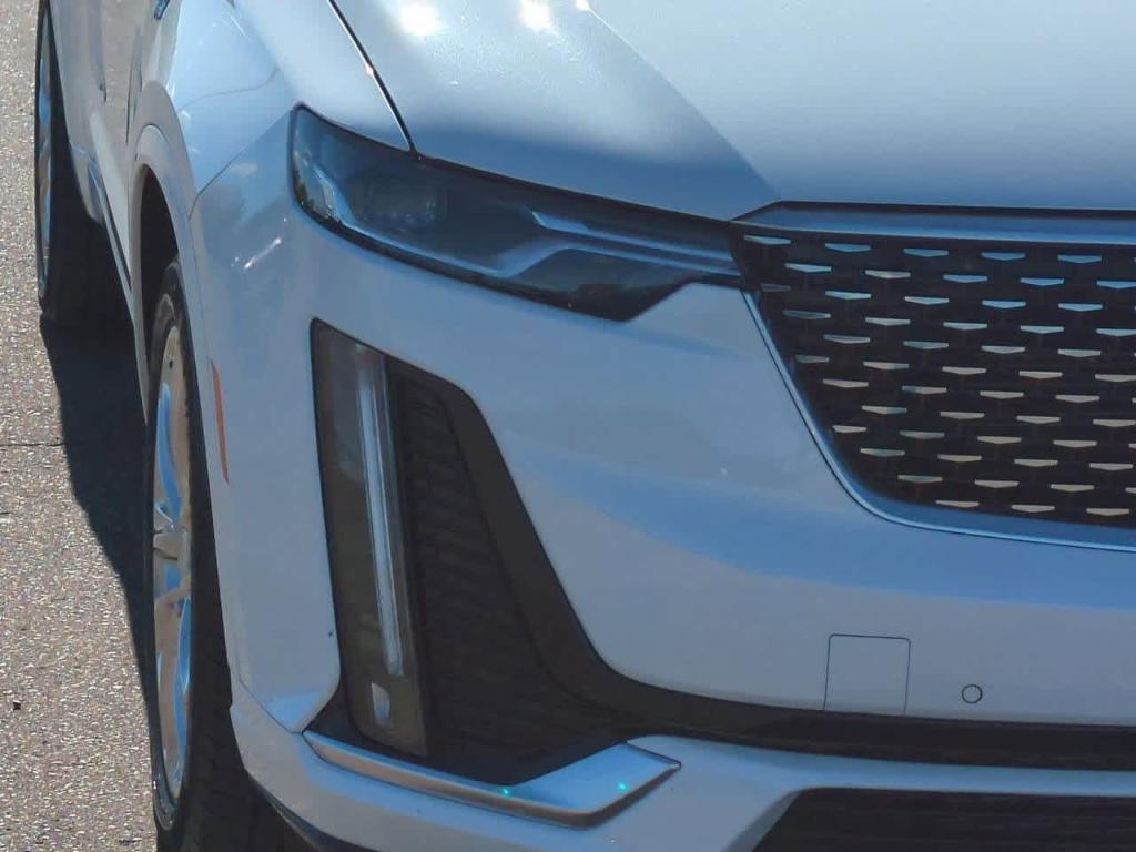 used 2024 Cadillac XT6 car, priced at $41,938