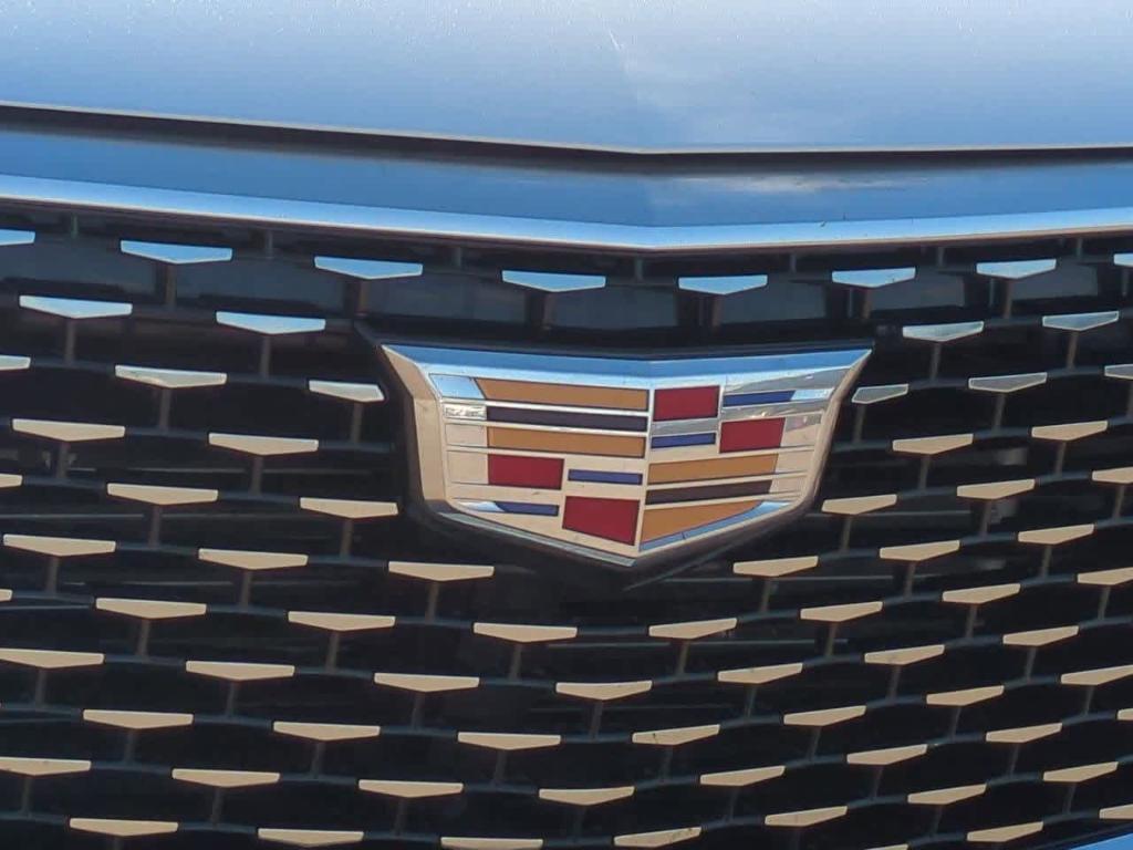 used 2024 Cadillac XT6 car, priced at $41,938