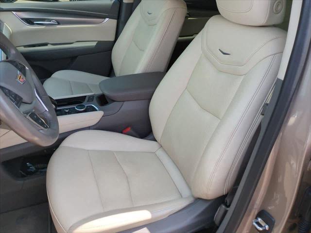 used 2022 Cadillac XT5 car, priced at $33,316
