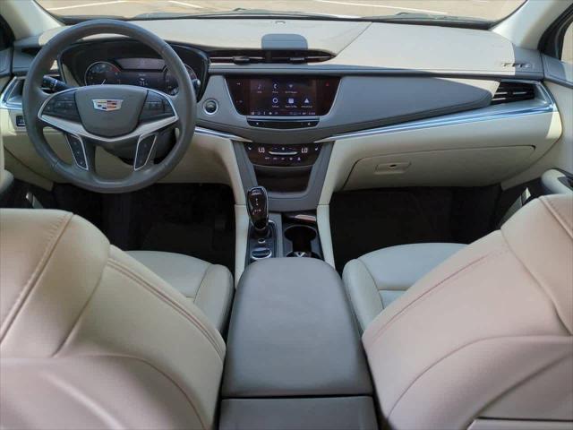used 2022 Cadillac XT5 car, priced at $33,316