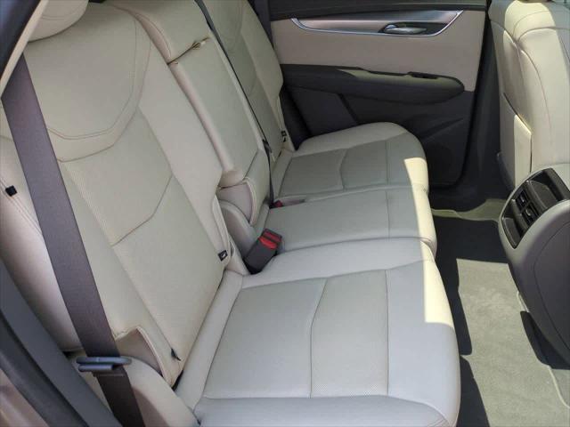 used 2022 Cadillac XT5 car, priced at $33,316