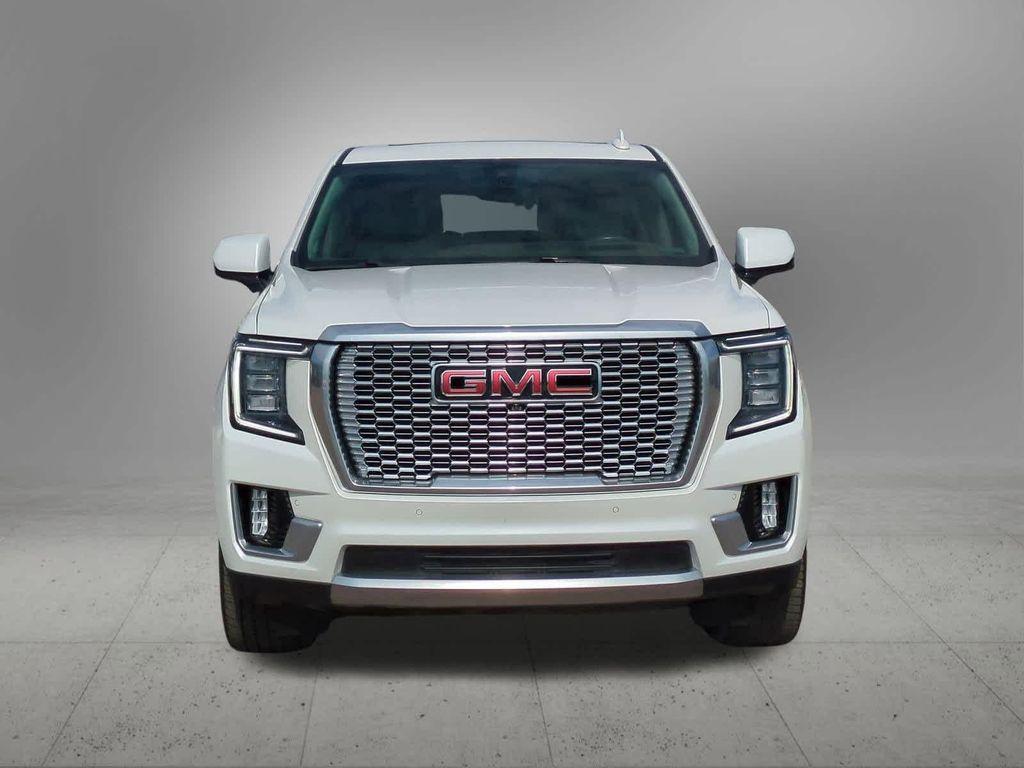 used 2021 GMC Yukon XL car, priced at $40,325