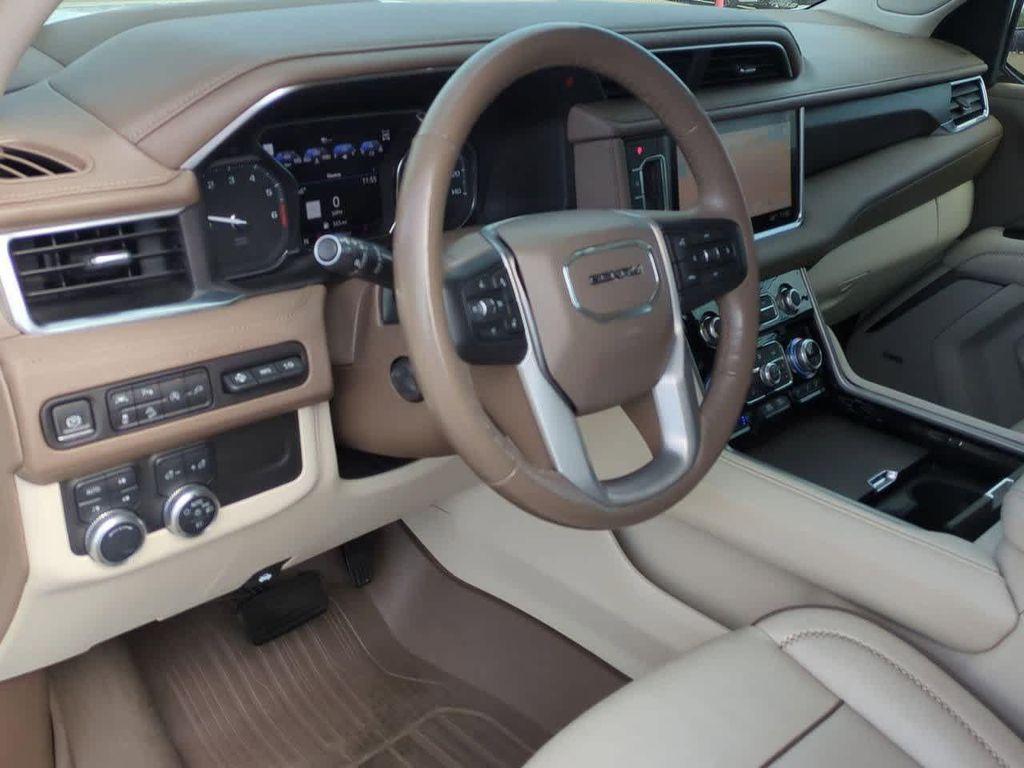 used 2021 GMC Yukon XL car, priced at $40,325