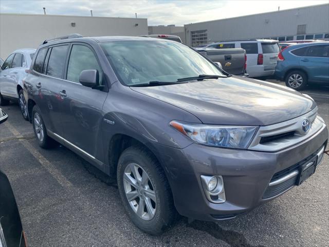 used 2013 Toyota Highlander Hybrid car, priced at $16,875