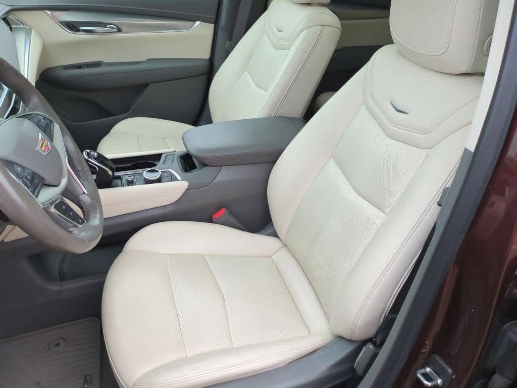 used 2018 Cadillac XT5 car, priced at $20,263