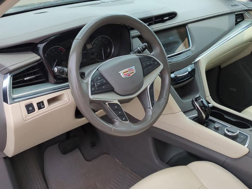 used 2018 Cadillac XT5 car, priced at $20,263