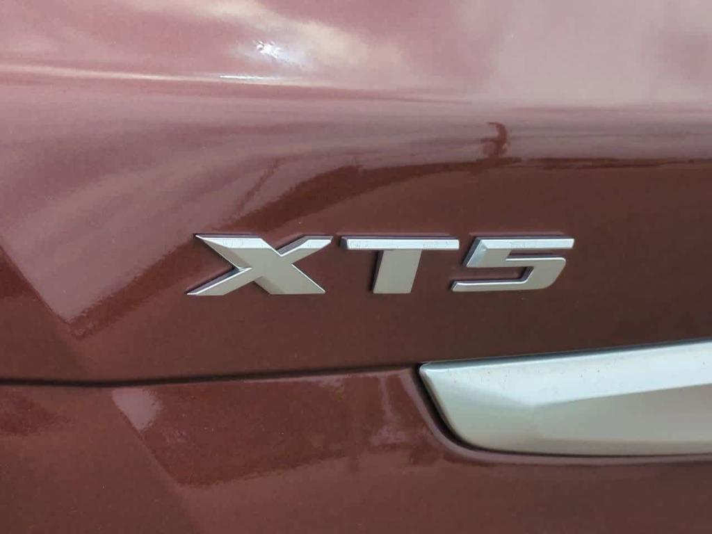 used 2018 Cadillac XT5 car, priced at $20,263