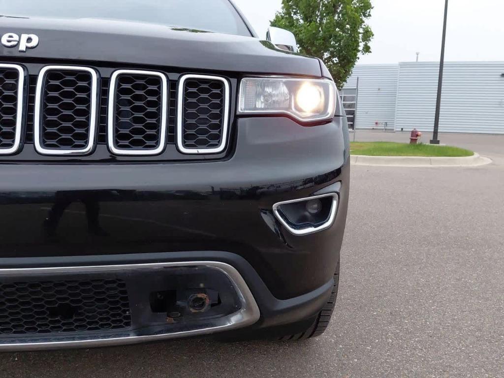 used 2017 Jeep Grand Cherokee car, priced at $22,558