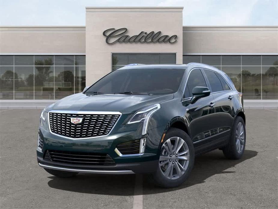 new 2025 Cadillac XT5 car, priced at $50,103