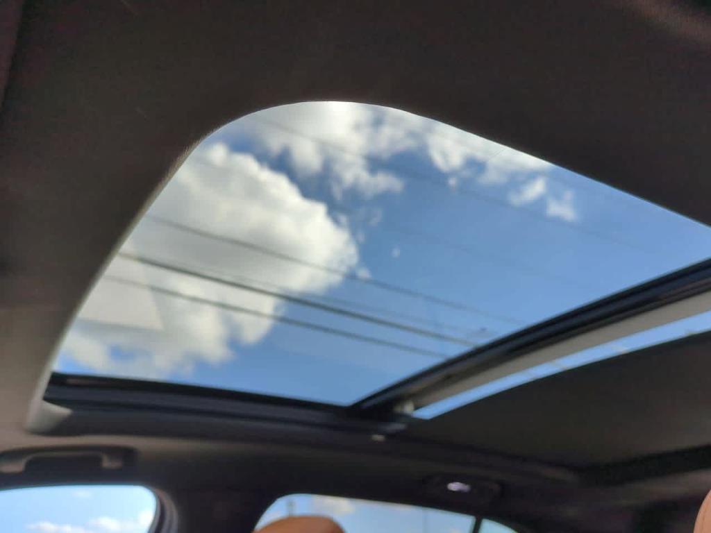 used 2023 Cadillac XT4 car, priced at $29,998