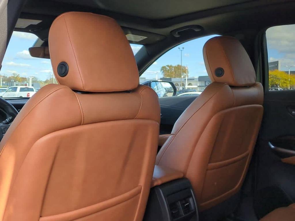 used 2023 Cadillac XT4 car, priced at $29,998