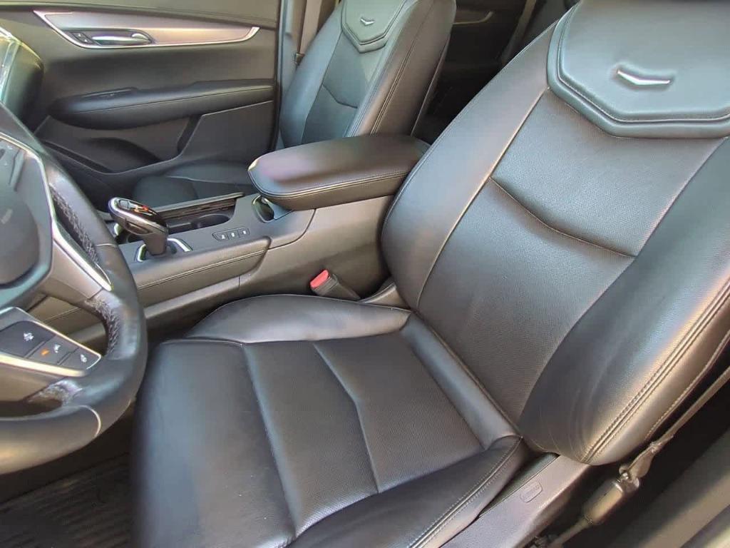 used 2018 Cadillac XT5 car, priced at $16,998