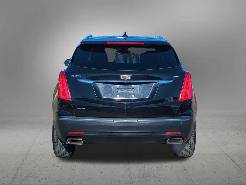 used 2018 Cadillac XT5 car, priced at $16,323