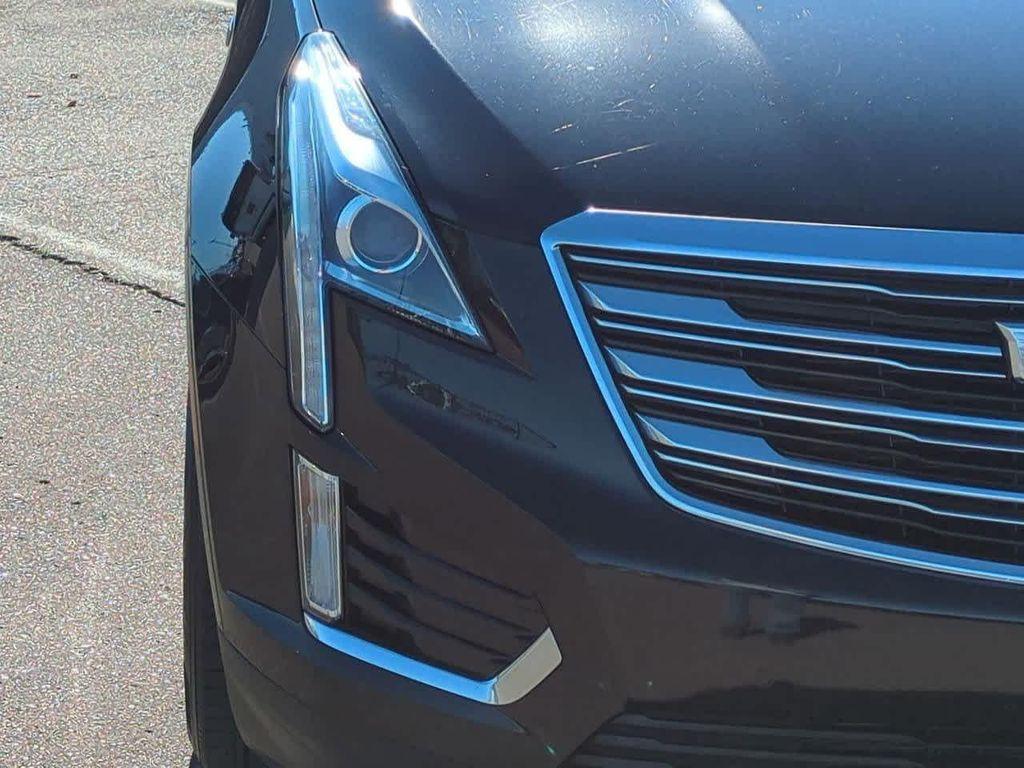 used 2018 Cadillac XT5 car, priced at $16,323