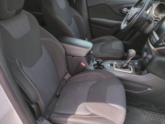 used 2015 Jeep Cherokee car, priced at $9,494
