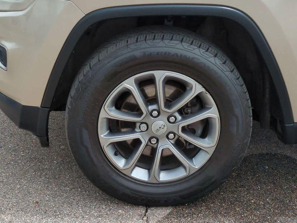 used 2014 Jeep Grand Cherokee car, priced at $12,837