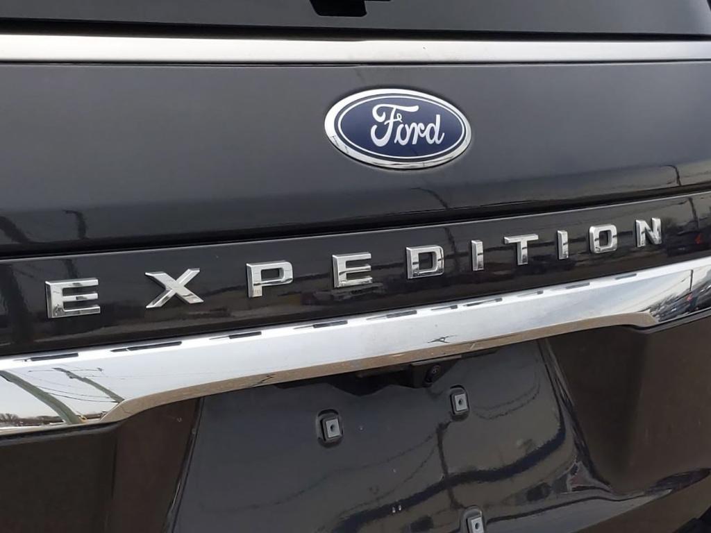 used 2023 Ford Expedition car, priced at $49,137