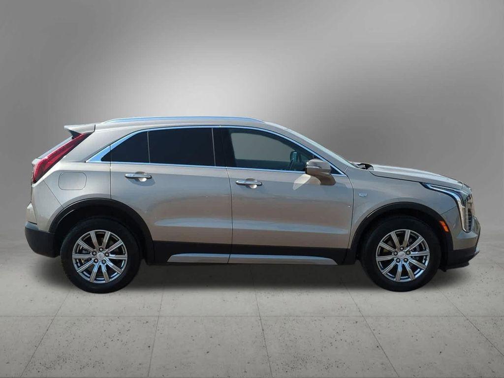 used 2022 Cadillac XT4 car, priced at $27,816