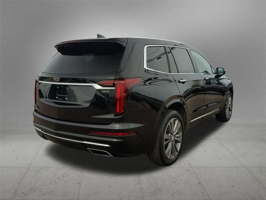 used 2021 Cadillac XT6 car, priced at $33,874