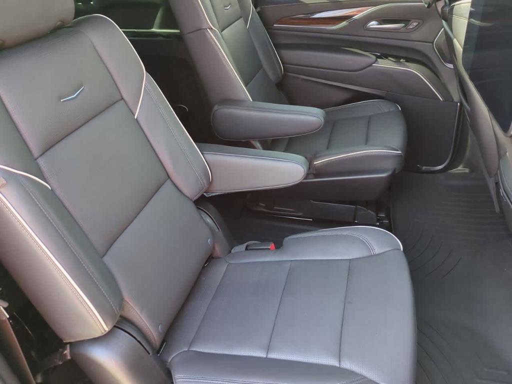 used 2024 Cadillac Escalade ESV car, priced at $82,266