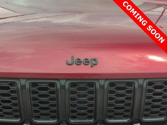 used 2023 Jeep Grand Cherokee car, priced at $33,135