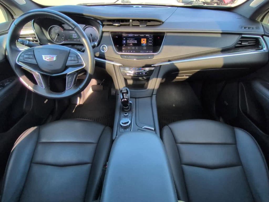 used 2023 Cadillac XT5 car, priced at $31,929