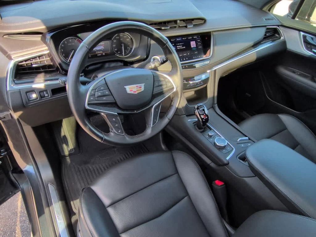used 2023 Cadillac XT5 car, priced at $31,929